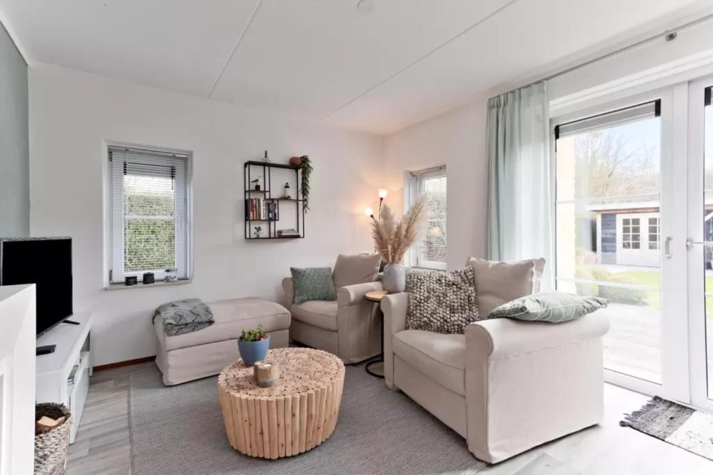 Vakantiehuis Met Luxe Tuin Dichtbij Het Strand Камперланд Екстериор снимка