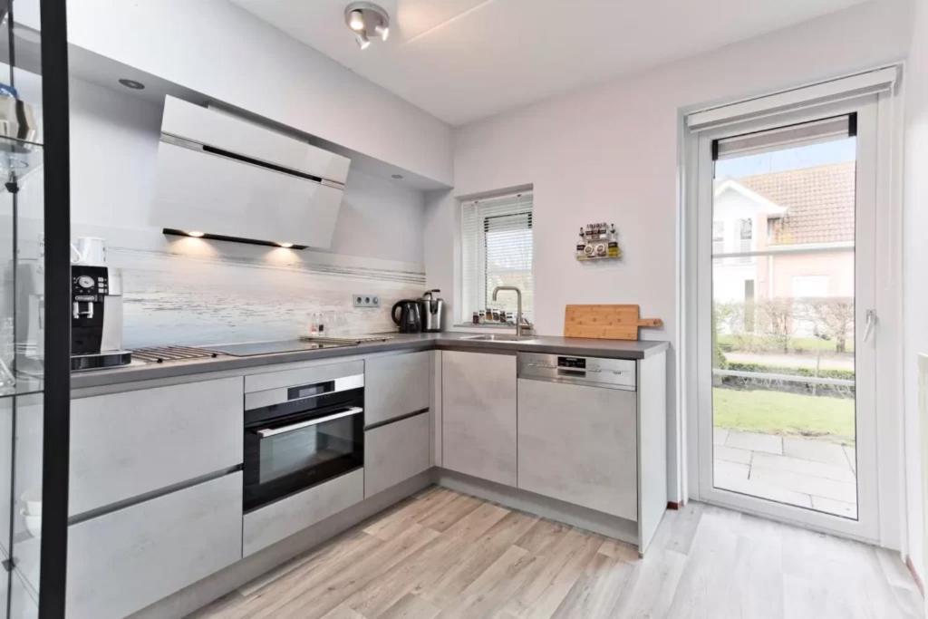 Vakantiehuis Met Luxe Tuin Dichtbij Het Strand Камперланд Екстериор снимка